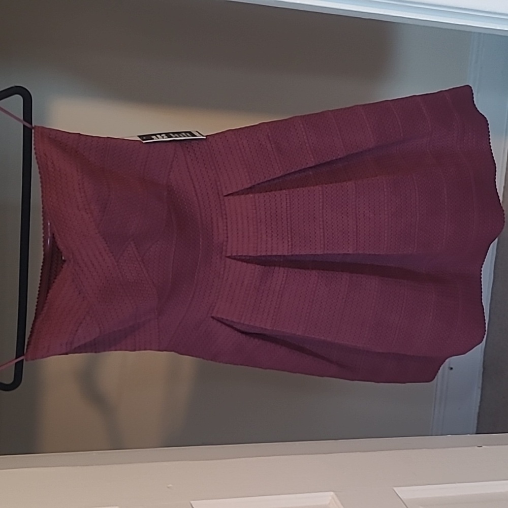 Express Strapless Sweetheart Pleated Skater Dress Maroon Wine NWT Size M - Picture 9 of 17